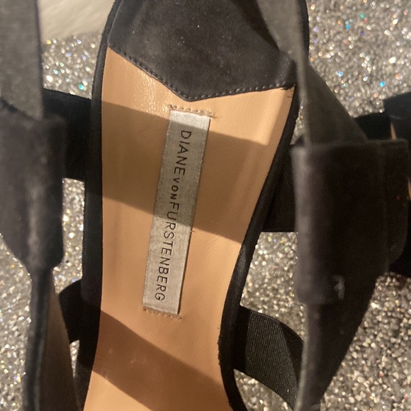 Diane von Furstenberg Women's Black Suede Cage Sandals 10M - Picture 9 of 17